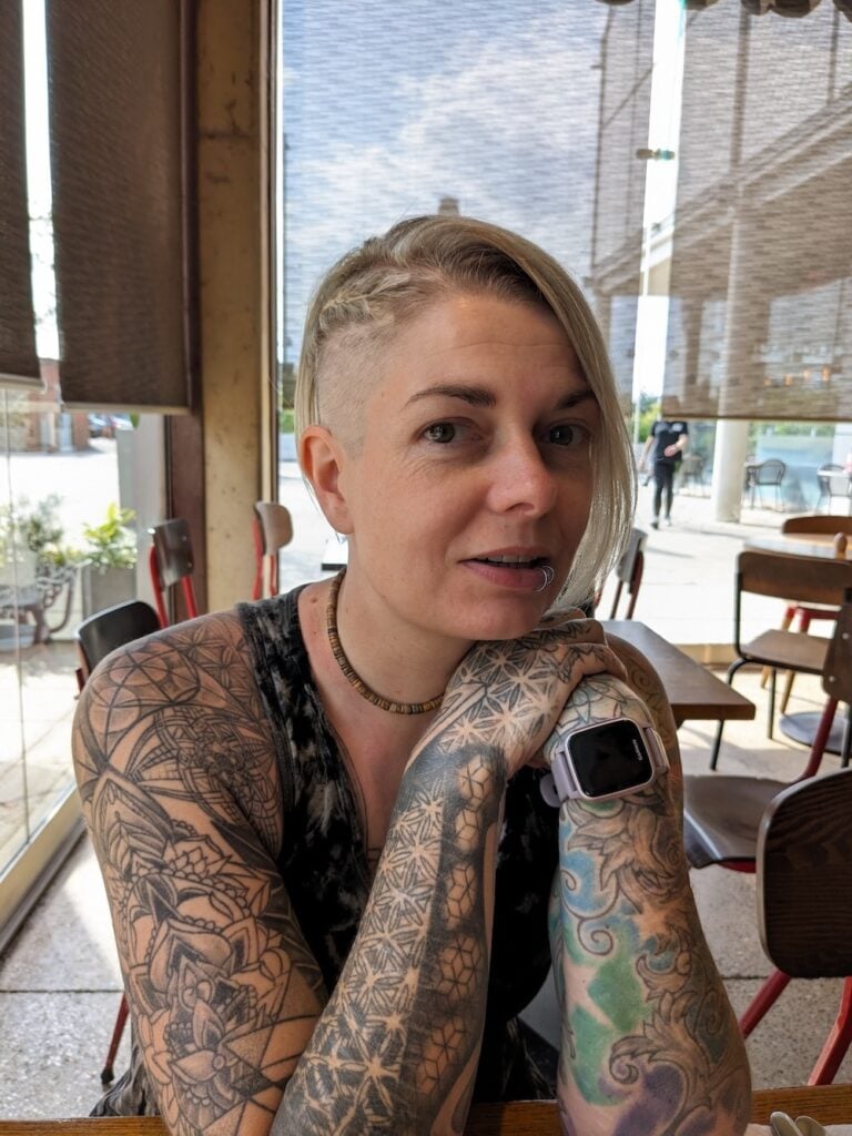 Phe Ledwell, Vegan, plant-based nutritionist from Eat More Plants